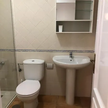 Center Apartment *
