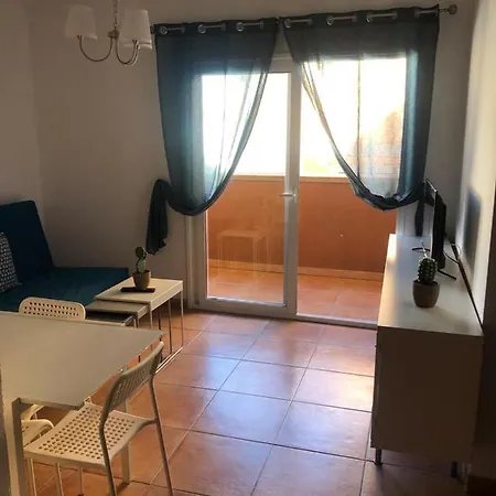 Center Apartment *